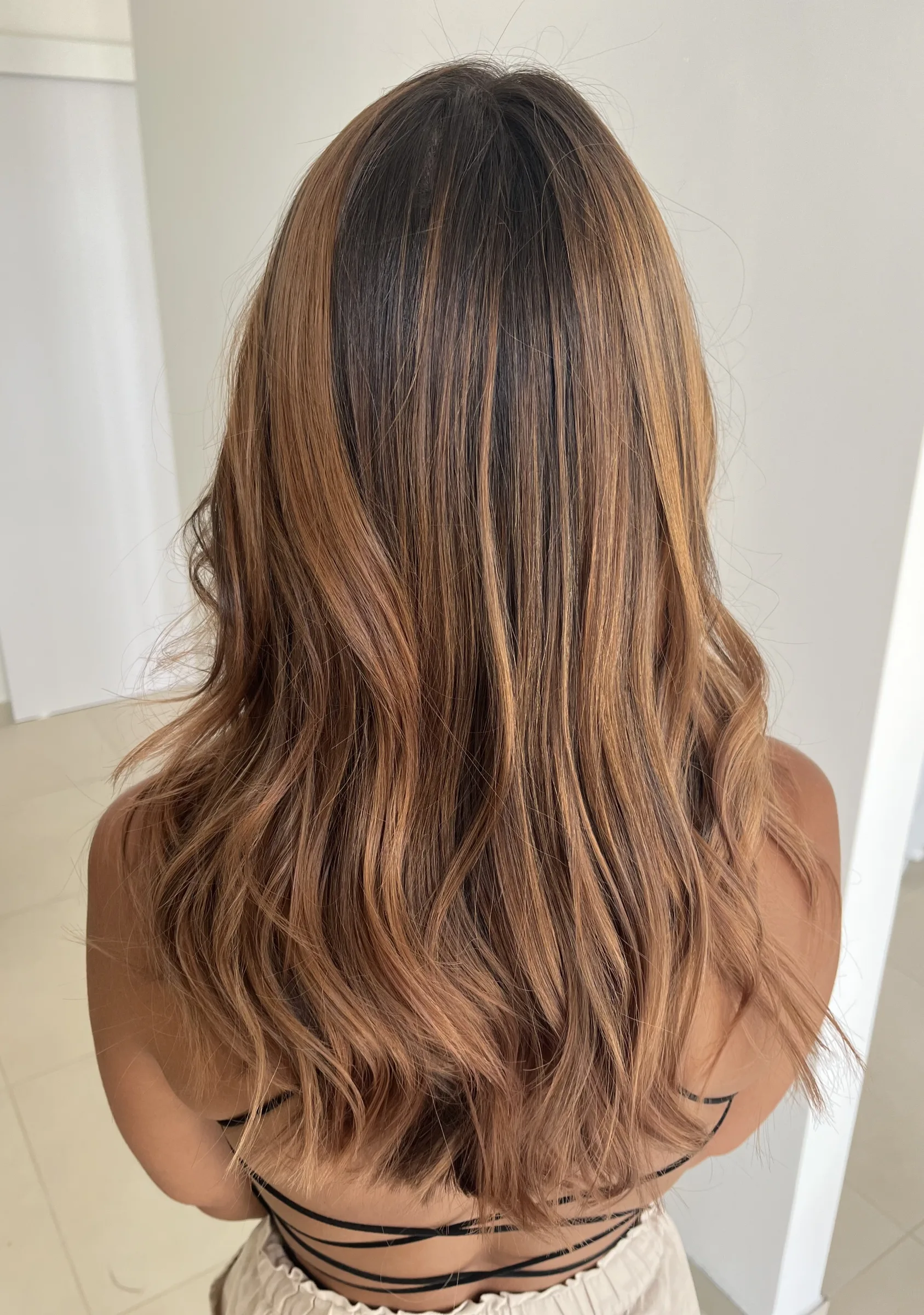 Barna balayage hajfestés
